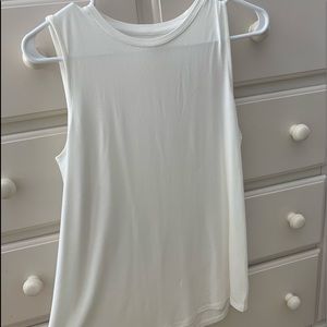 White shirt/tank